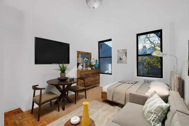 18 Cornelia Street63654628781569122