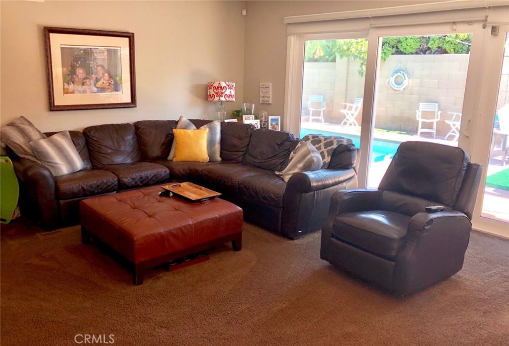 7041 Stonewood Drive Huntington Beach CA, 9264763711136296065121