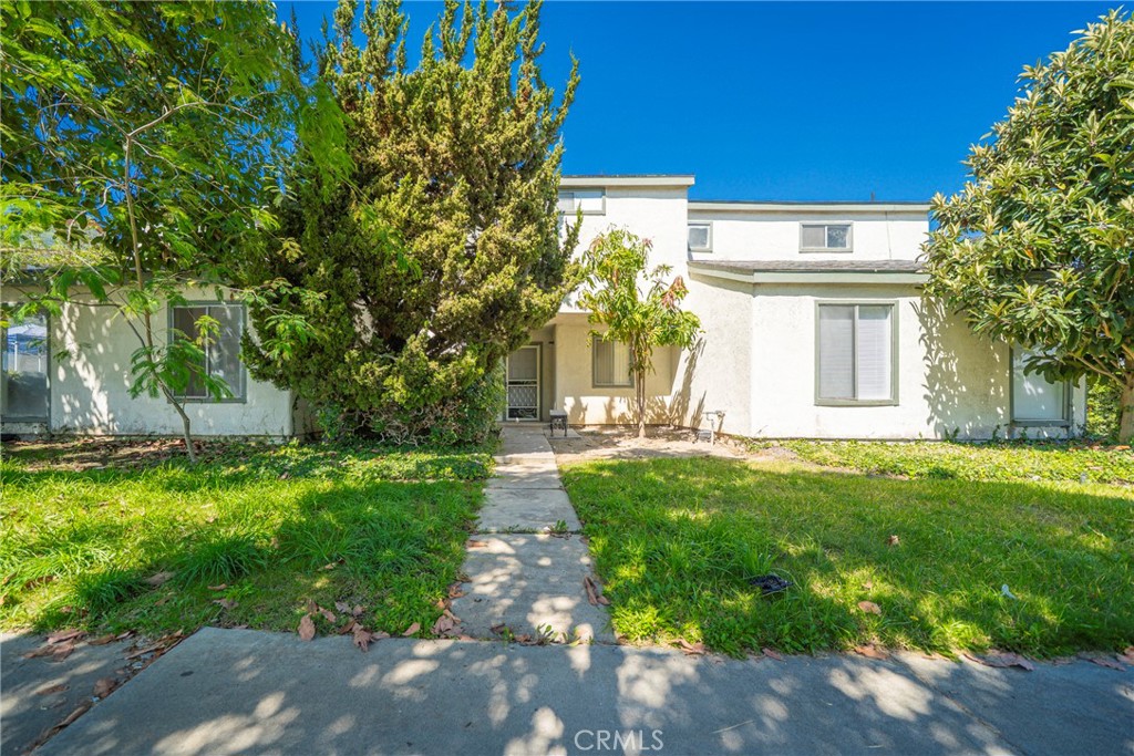 $3,200/month 2702 SHELTON Street B Santa Ana CA, 9270764098621594755122