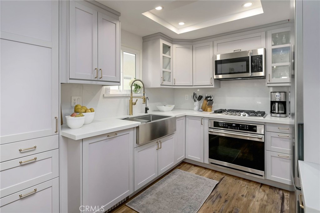 300 CUTTER Way Costa Mesa CA, 9262764091393629186121