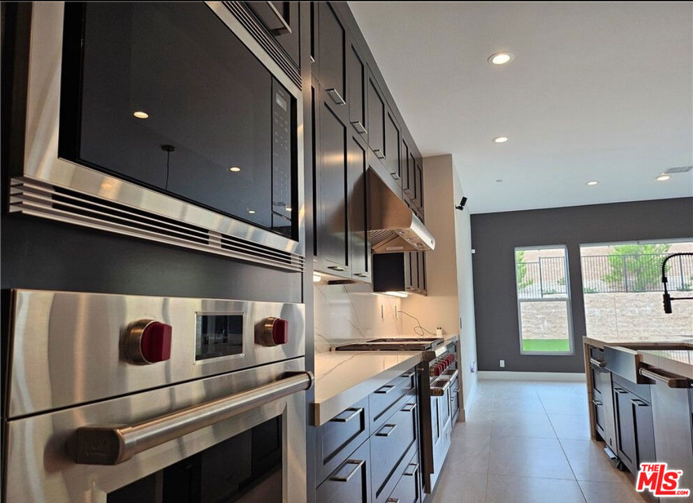 20537 W Overlook Court Porter Ranch CA, 9132664078204084994120