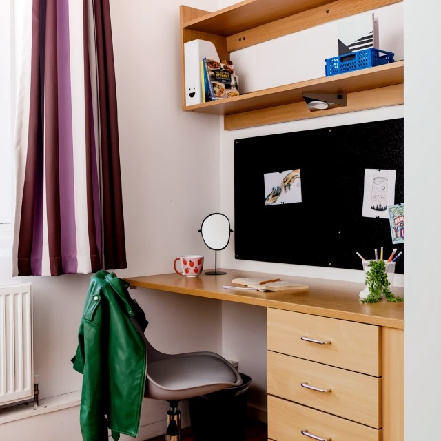 Cranborne House64195417192065127