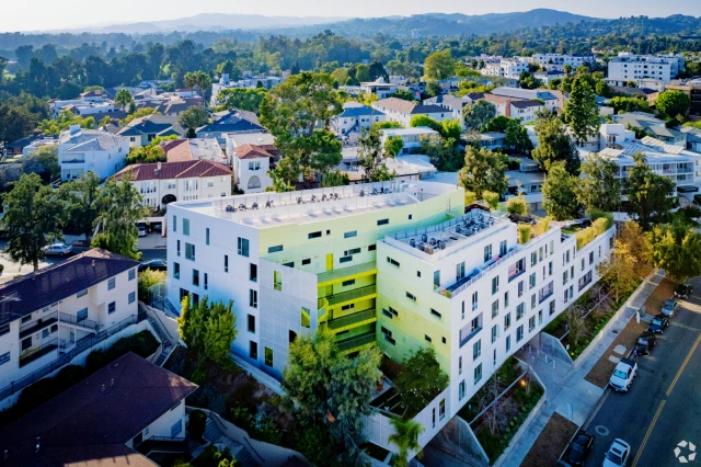 Village Lofts63449370907265121