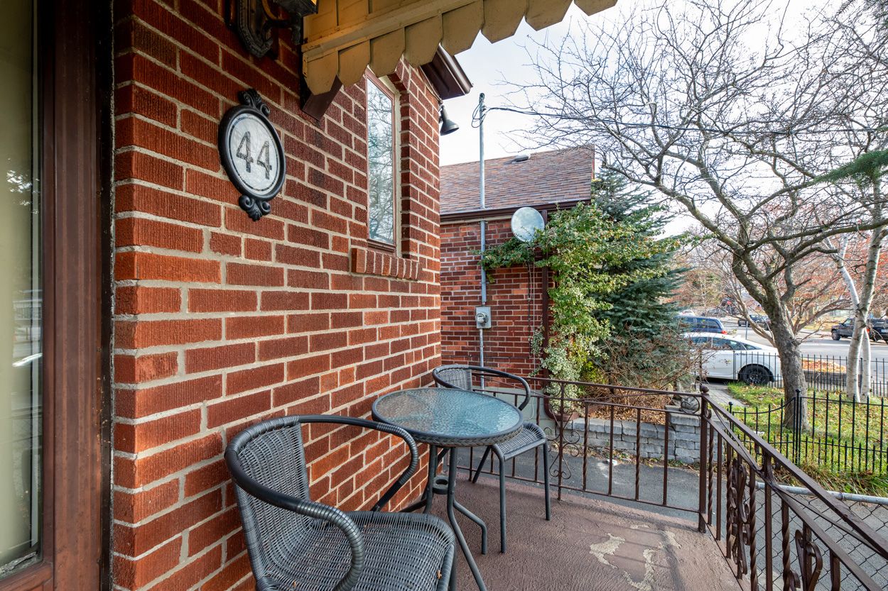 44 Freeman Street64598517851778124