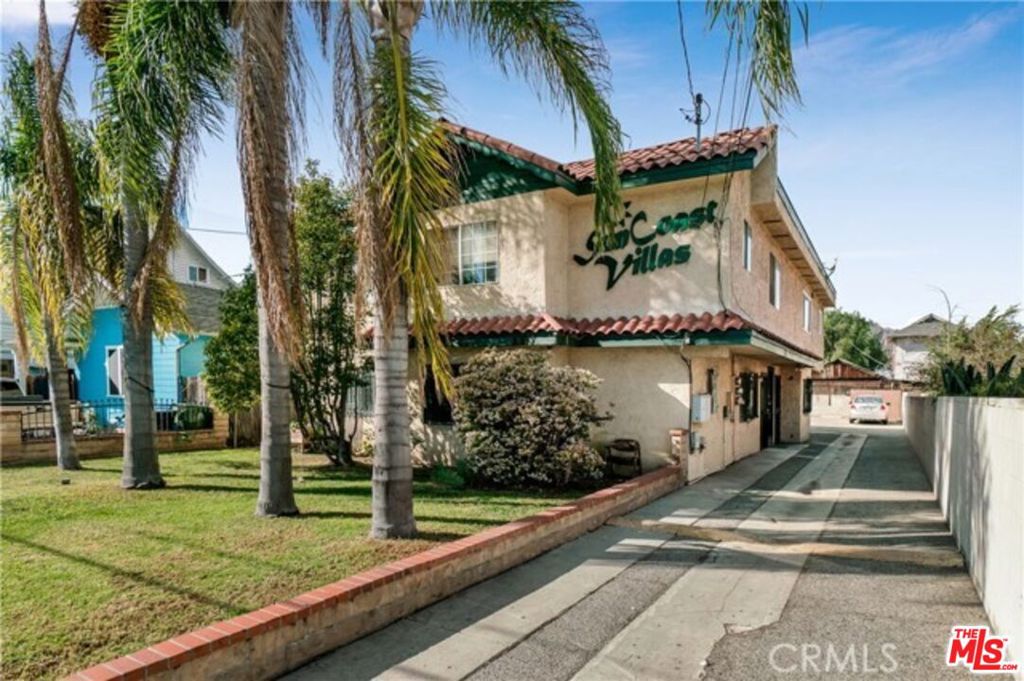 2417 S Budlong Avenue U#1 R#1 Los Angeles CA, 9000764134289273602122