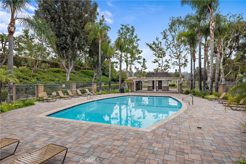 26158 Via Pera E4, Mission Viejo CA, 9269163867402824195122