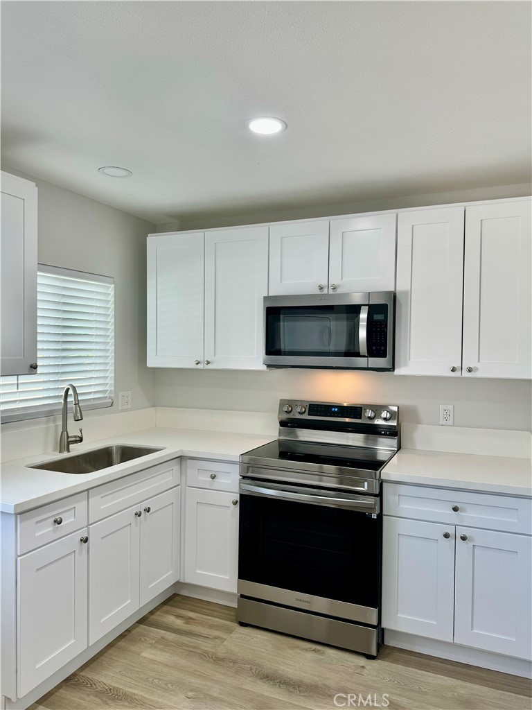 $1,695/mes 3988 Stotts Street C Riverside CA, 9250364067939159937122