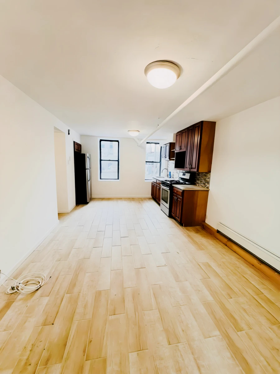 32-75 36th Street63659375813121120