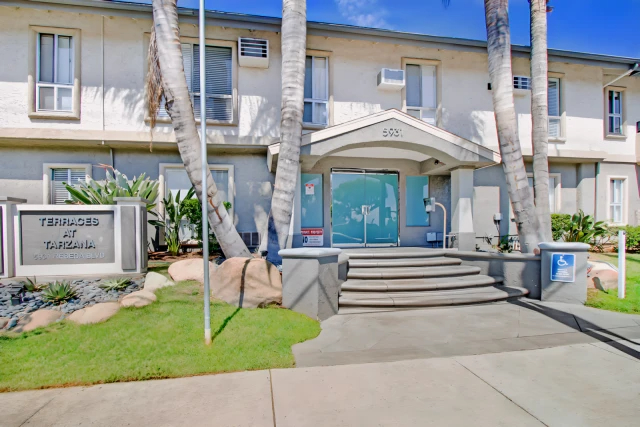 Terraces at Tarzana63590811561603121