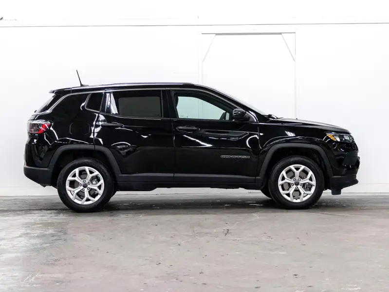 2025 Jeep Compass64575742875521121