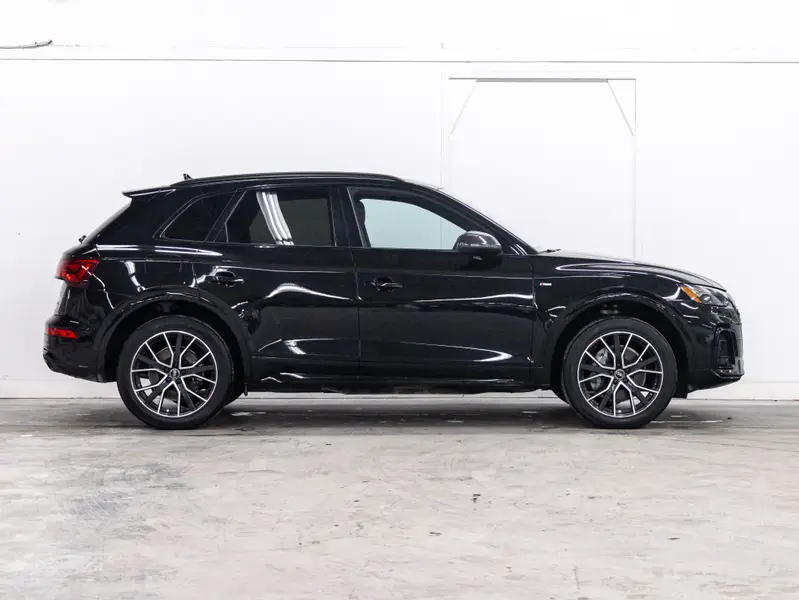 2022 Audi Q564837669953026121