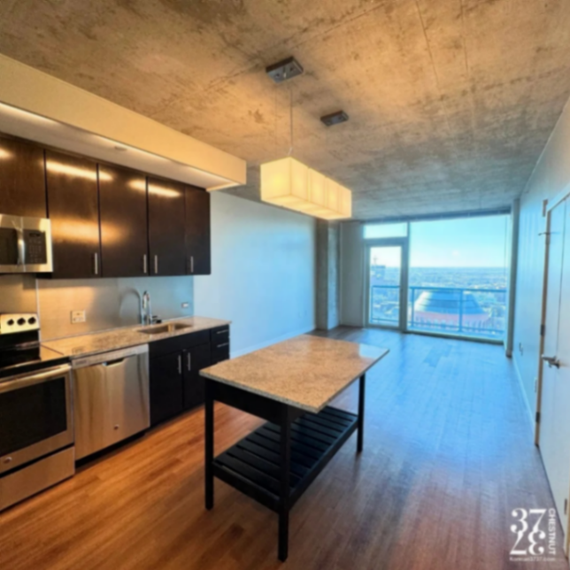 Habitación compartida para chicas en una gran casa de Filadelfia63203189825539124