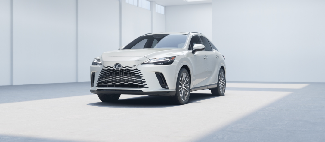El SUV de lujo mediano híbrido enchufable. Diseñado con un estándar superior.63516098130307122