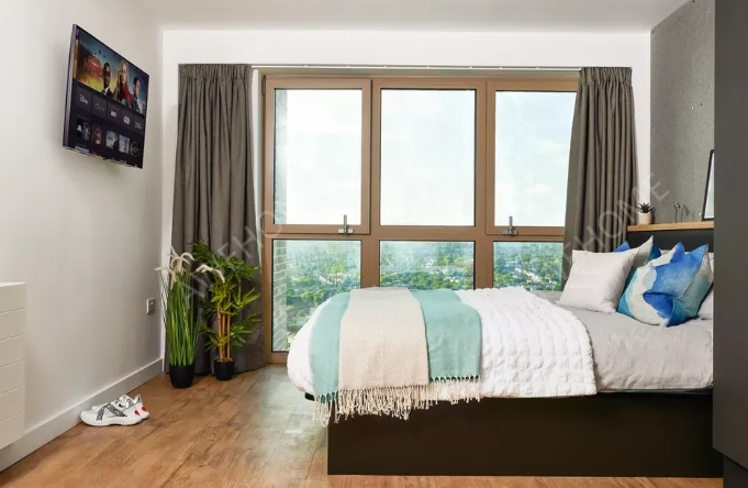 Lewisham Exchange - Deluxe