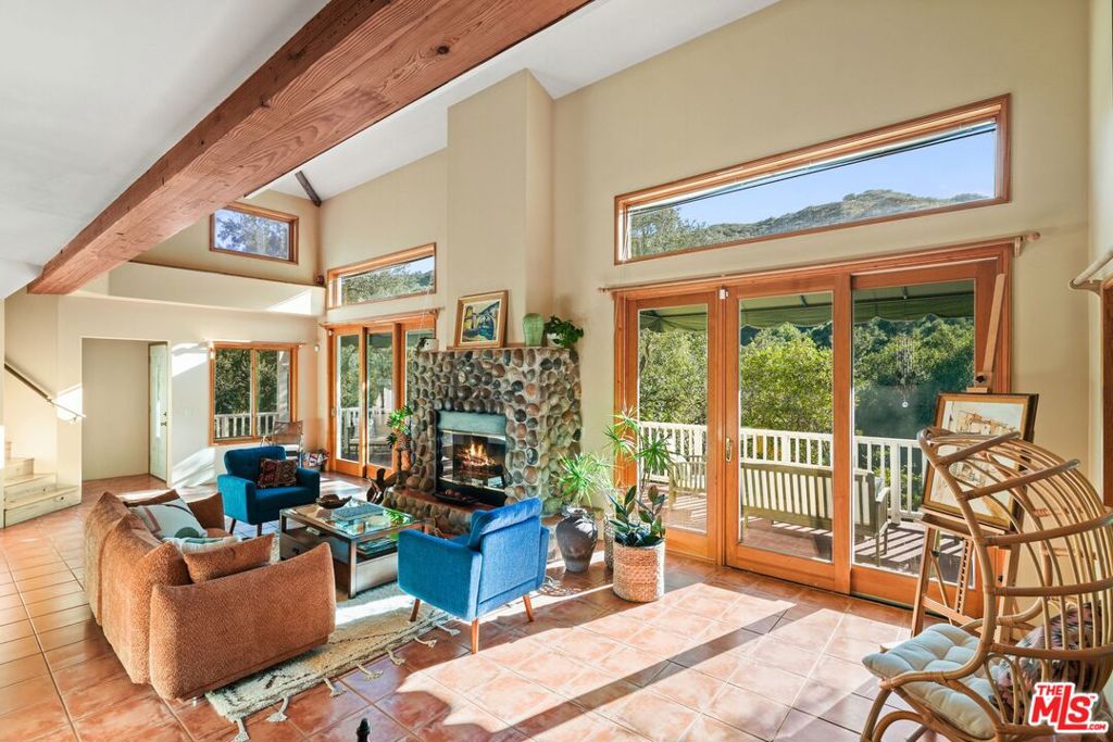 4303 Park Paloma, Calabasas CA, 9130264099463447938121