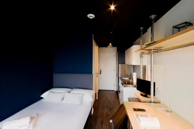 Bronze Studio Upper Level Premium View Gob Spitalfields Residence, London