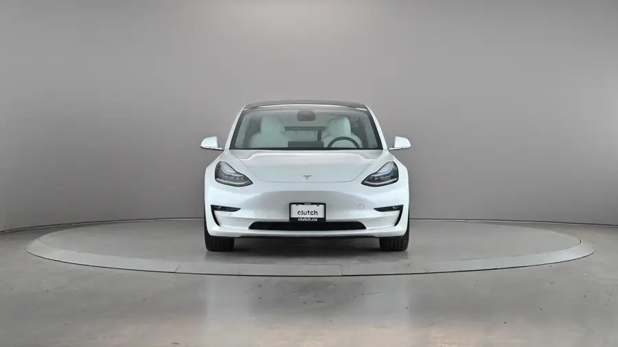 2020 Tesla Model 364564981032577121
