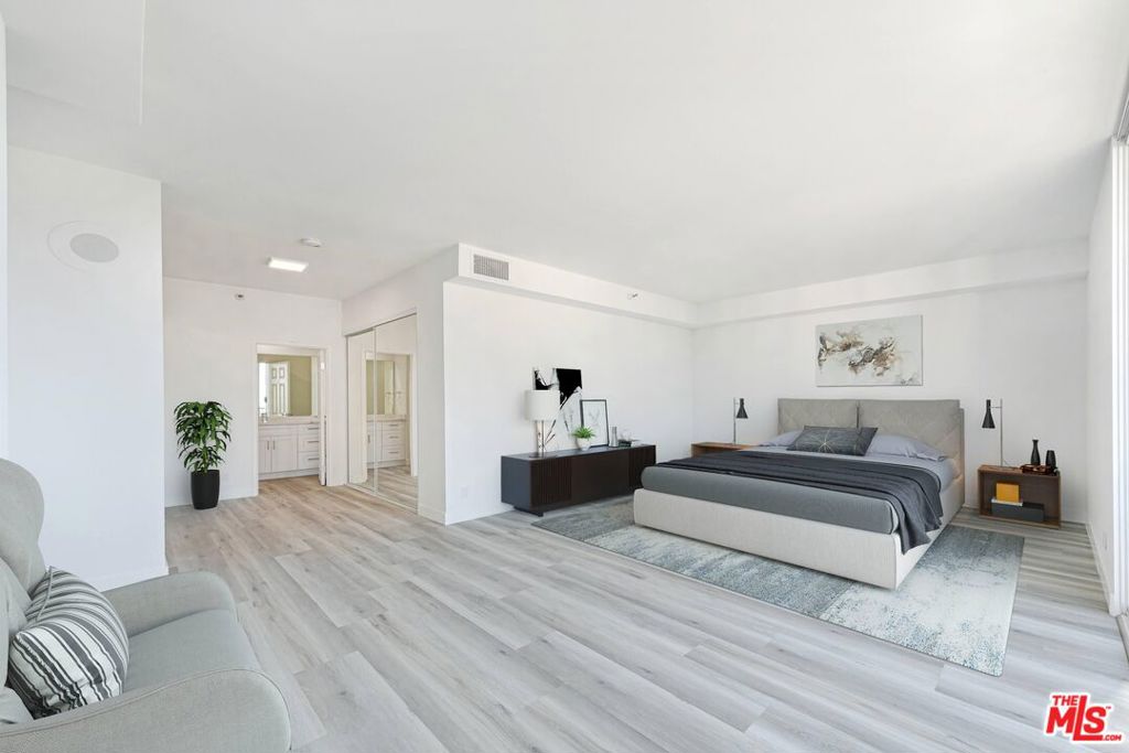 10390 WILSHIRE Boulevard 1501 Los Angeles CA, 9002464110564687106121
