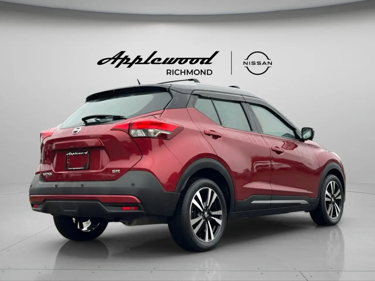 2020 Nissan® Kicks SR64113190924929124