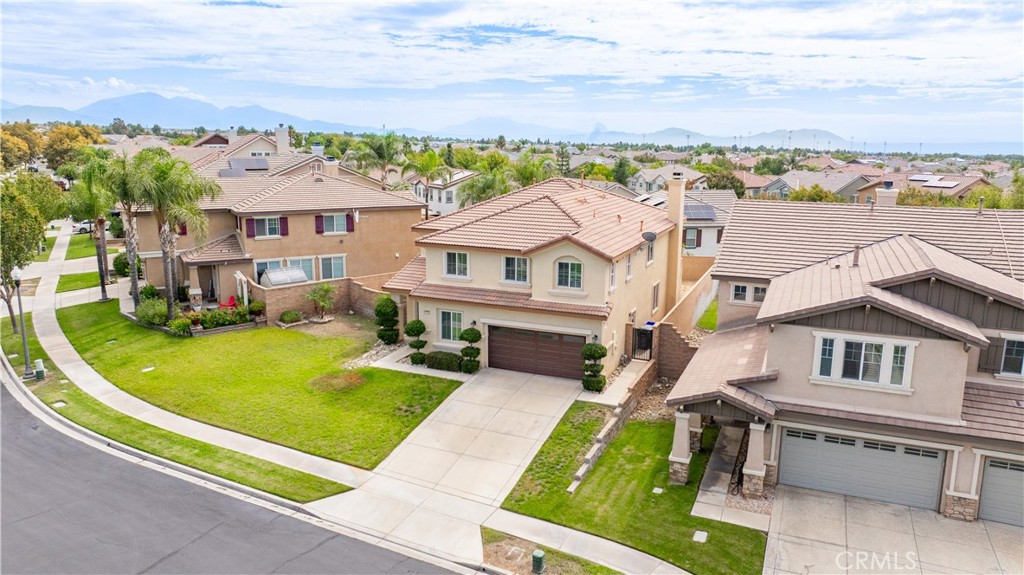 15751 Snowy Peak, Fontana CA, 9233664066171583491121