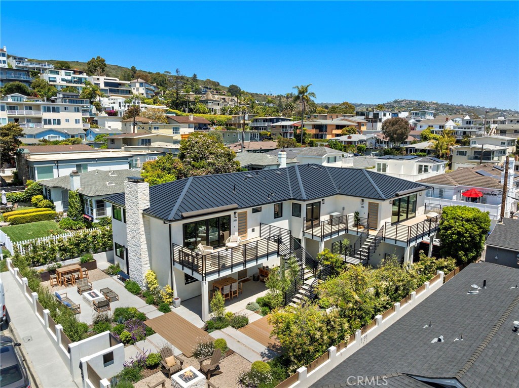 243 Wave Street Laguna Beach CA, 9265164122772428547120
