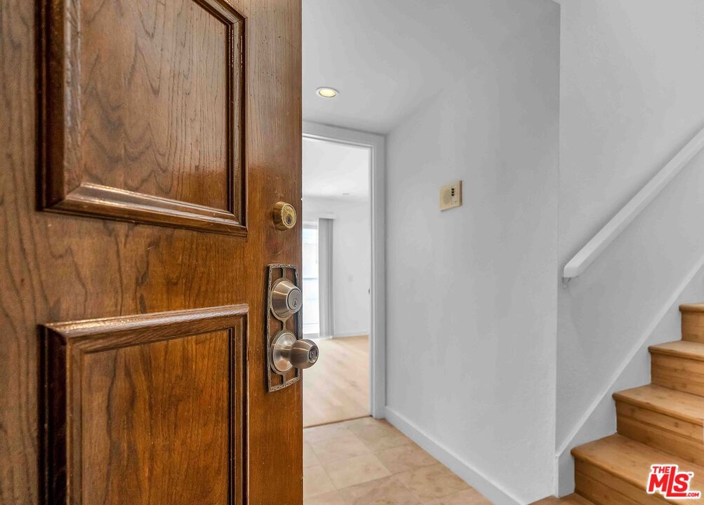 15 63rd Avenue 3 Playa Del Rey CA, 9029364090136250243120