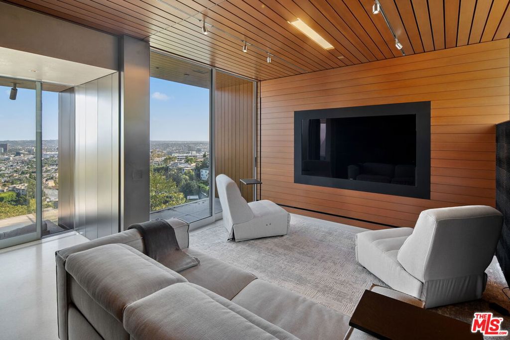 1430 1/2 Sunset Plaza Drive Los Angeles CA, 9006963710182768769122
