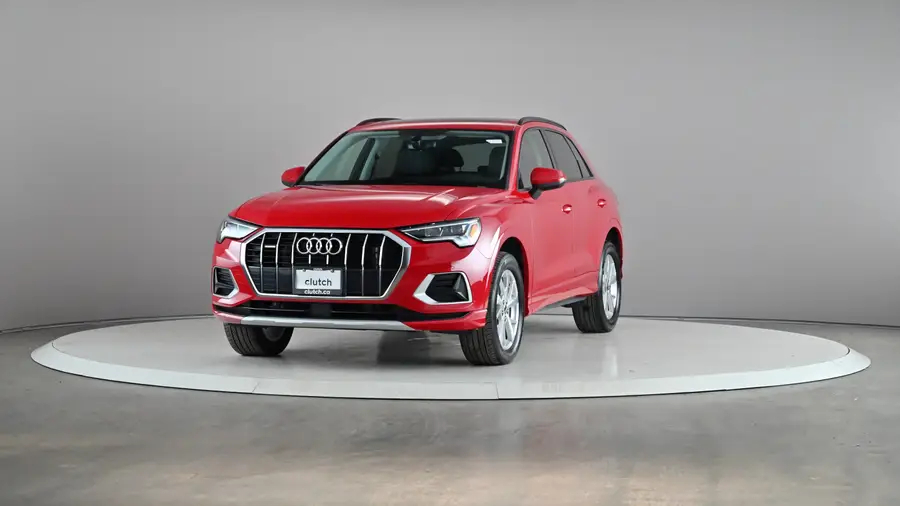 2022 Audi Q364013640310531121