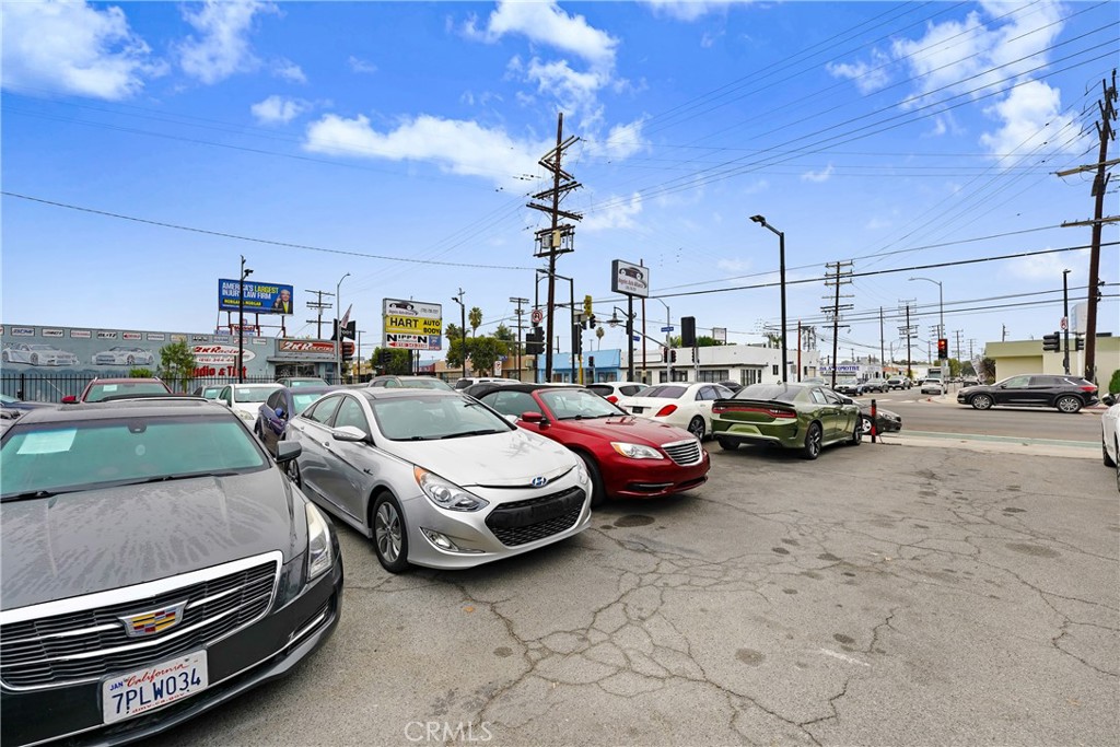 6955 Reseda Boulevard Reseda CA, 9133564011880265859121