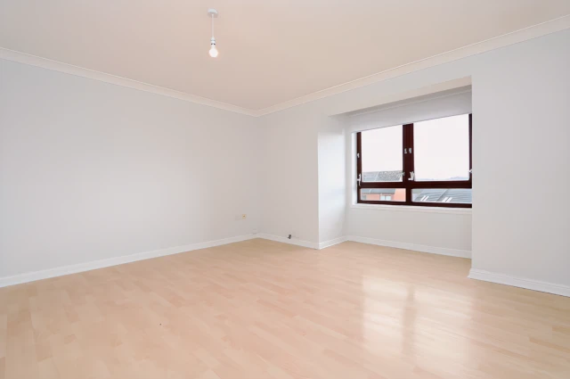 2Bedrooms, 1Bathrooms Sandbank Crescent, G20 0PR, Glasgow