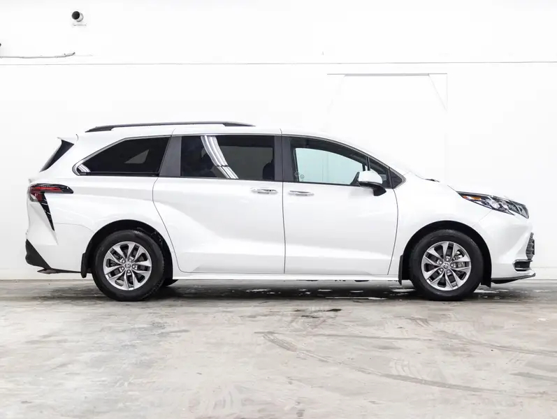2024 Toyota Sienna63780984100481122