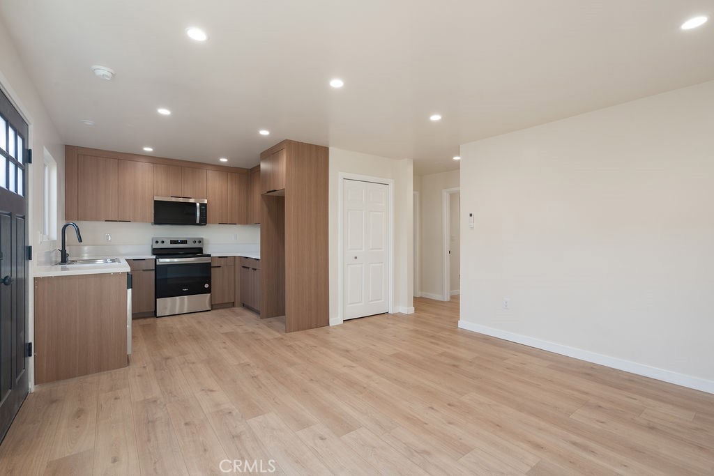 $2,495/mes 5166 S Manhattan 2 Los Angeles CA, 9006264134300519298121