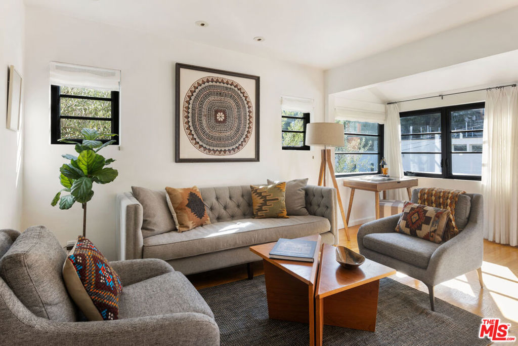 3117 Berkeley Avenue, Los Ángeles CA, 9002664129838583683121