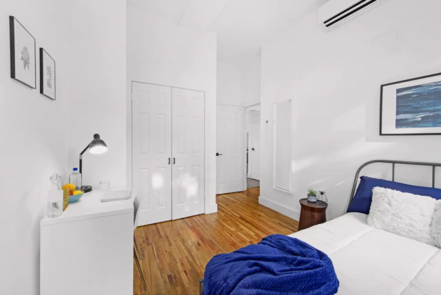 The Fort Greene House63481293307907122