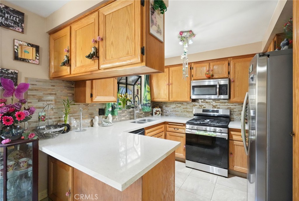 13540 Hubbard Street 21, Sylmar CA, 9134263865868973185122