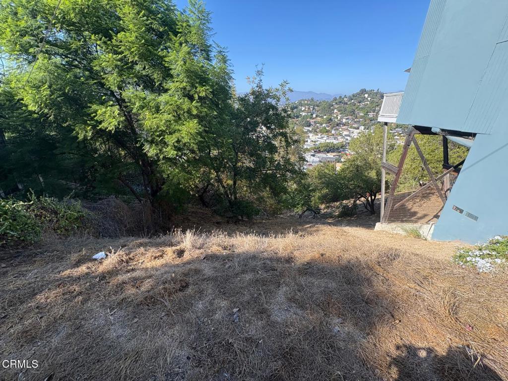 1867 Burnell Drive, Los Ángeles CA, 9006564065228664323121