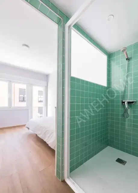 Neat and cosy single ensuite bedroom in Getafe