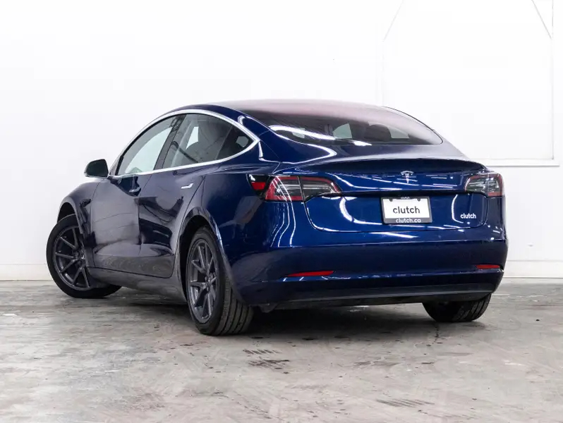 2018 Tesla Model 363824753451137122