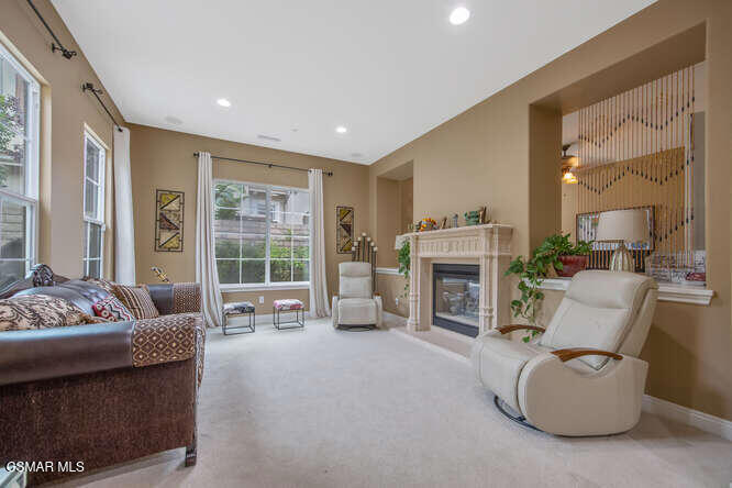 4095 Eagle Flight Drive Simi Valley CA, 9306563813646468611122