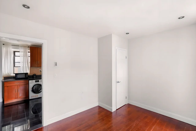 #786: Upper West Side63636947647491121
