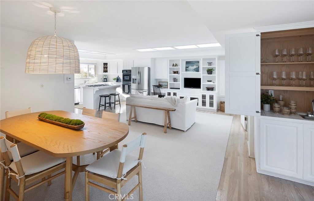 564 Seaward Road Corona Del Mar CA, 9262563646668825219120