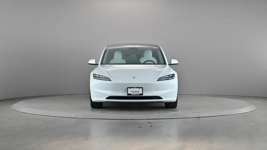 2024 Tesla Model 364573482913153121