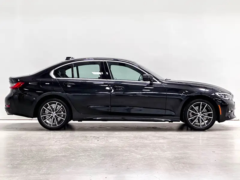 2022 BMW 3 Series63581165865347123