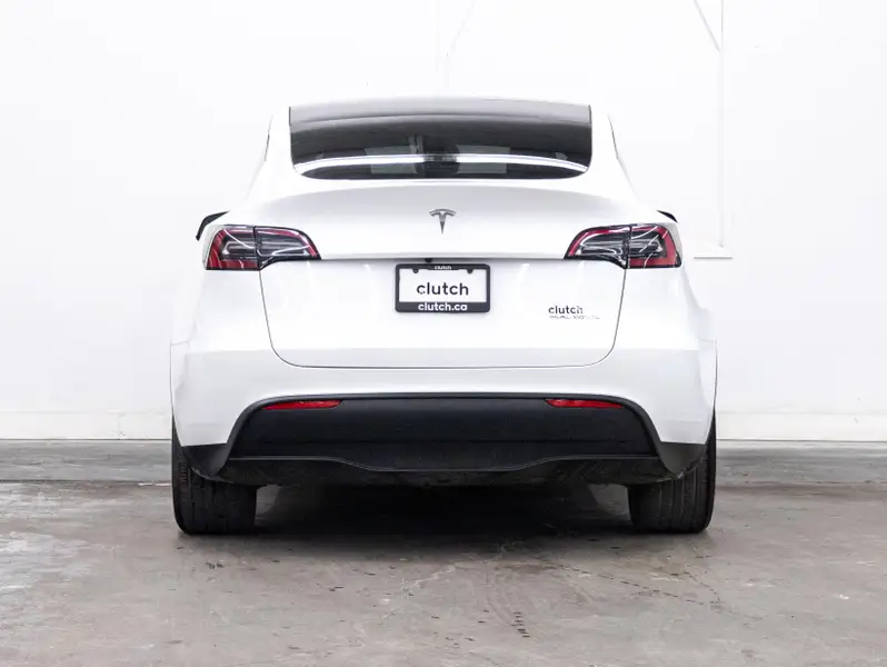 2023 Tesla Model Y64385637294339123