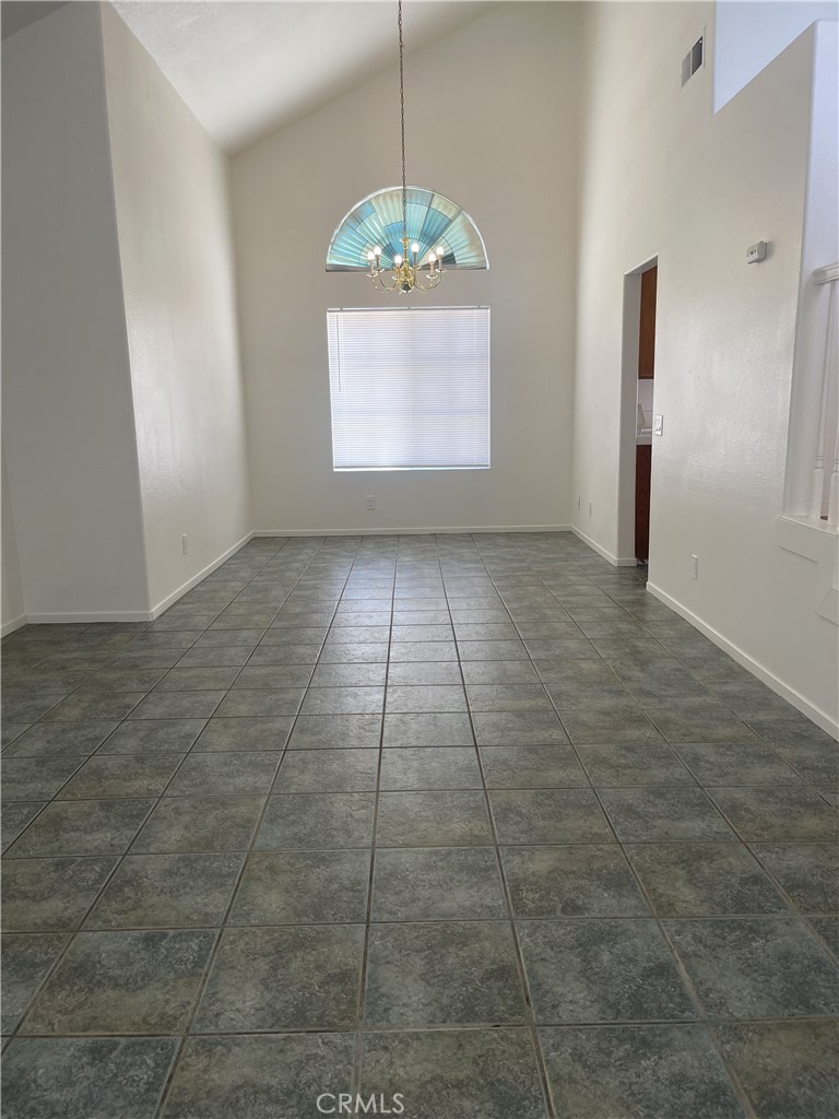 12811 Sundown Road Victorville CA, 9239463647341419777121