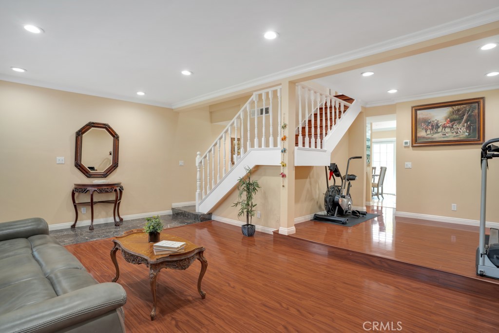 5644 Etiwanda Avenue 5, Tarzana CA, 9135663701397821953120