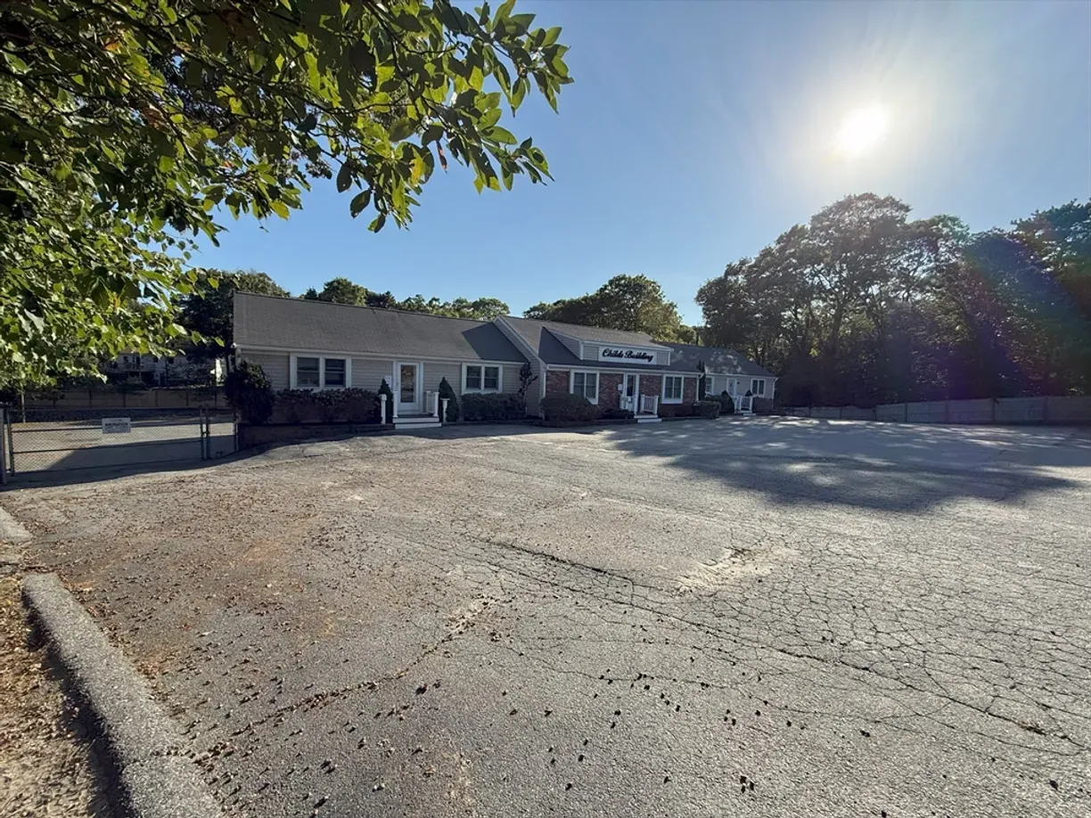 1047 Falmouth Rd, 5 Barnstable, MA 02601