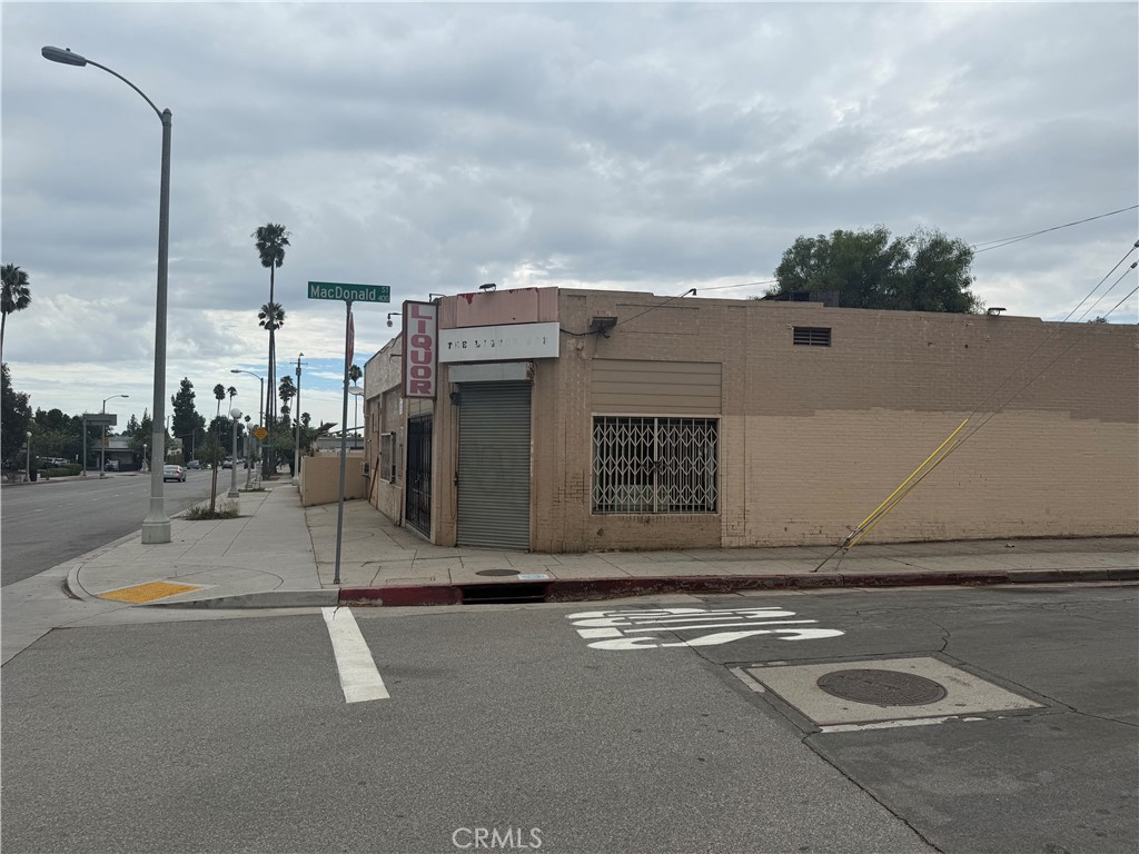 1435 Lincoln Avenue, Pasadena CA, 9110363822283697539120