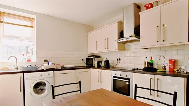88 Coulston Road, Lancaster