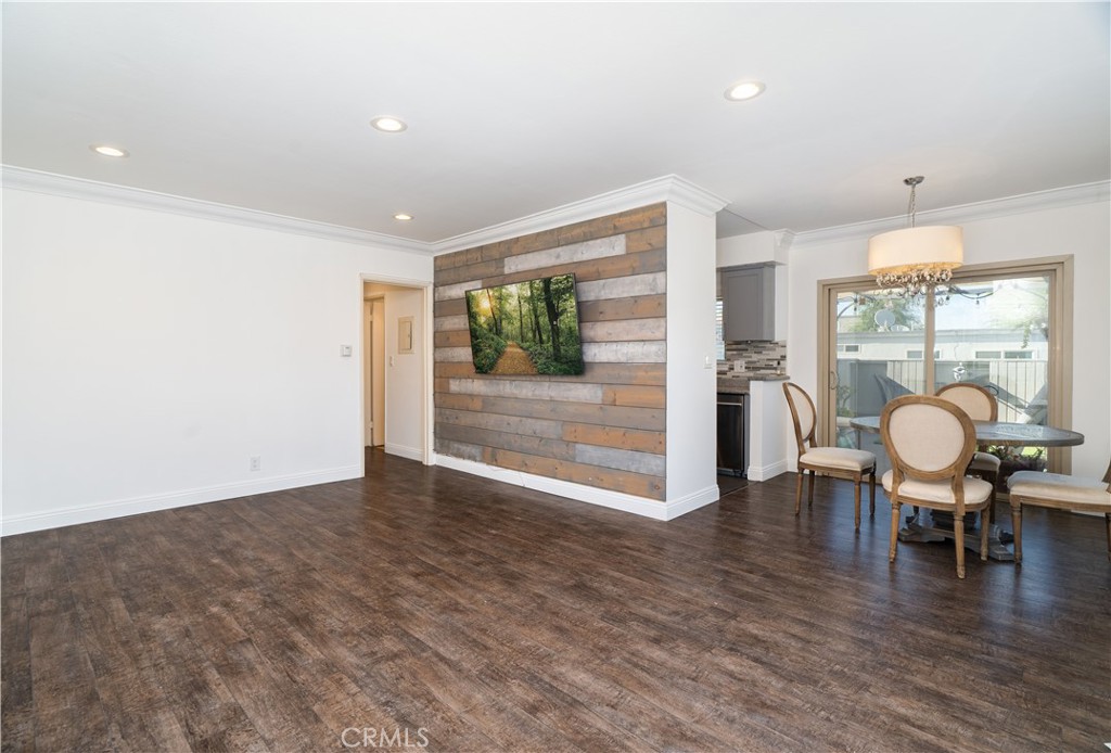 6041 Fountain Park Street 9 Woodland Hills CA, 9136764130314072577121